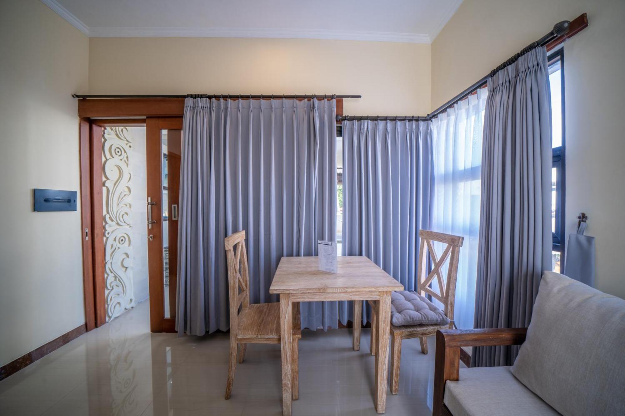 Padma Lodge Legian Seminyak  Bilik gambar